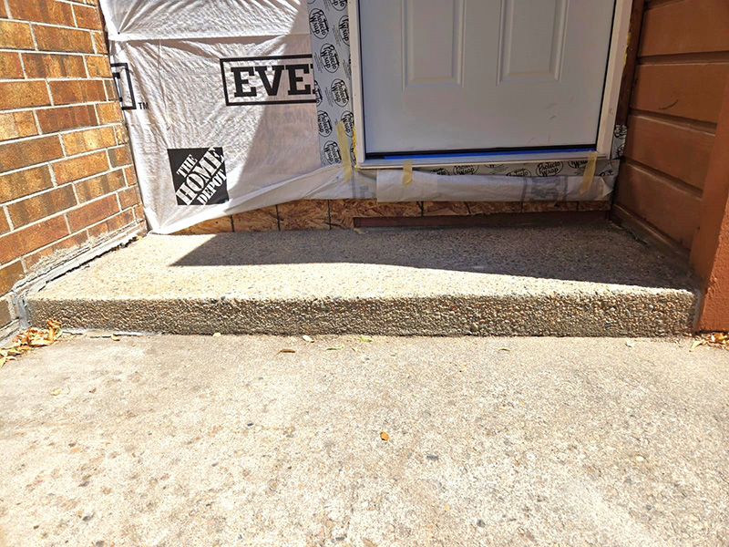Entryway Step concrete lifting - Before